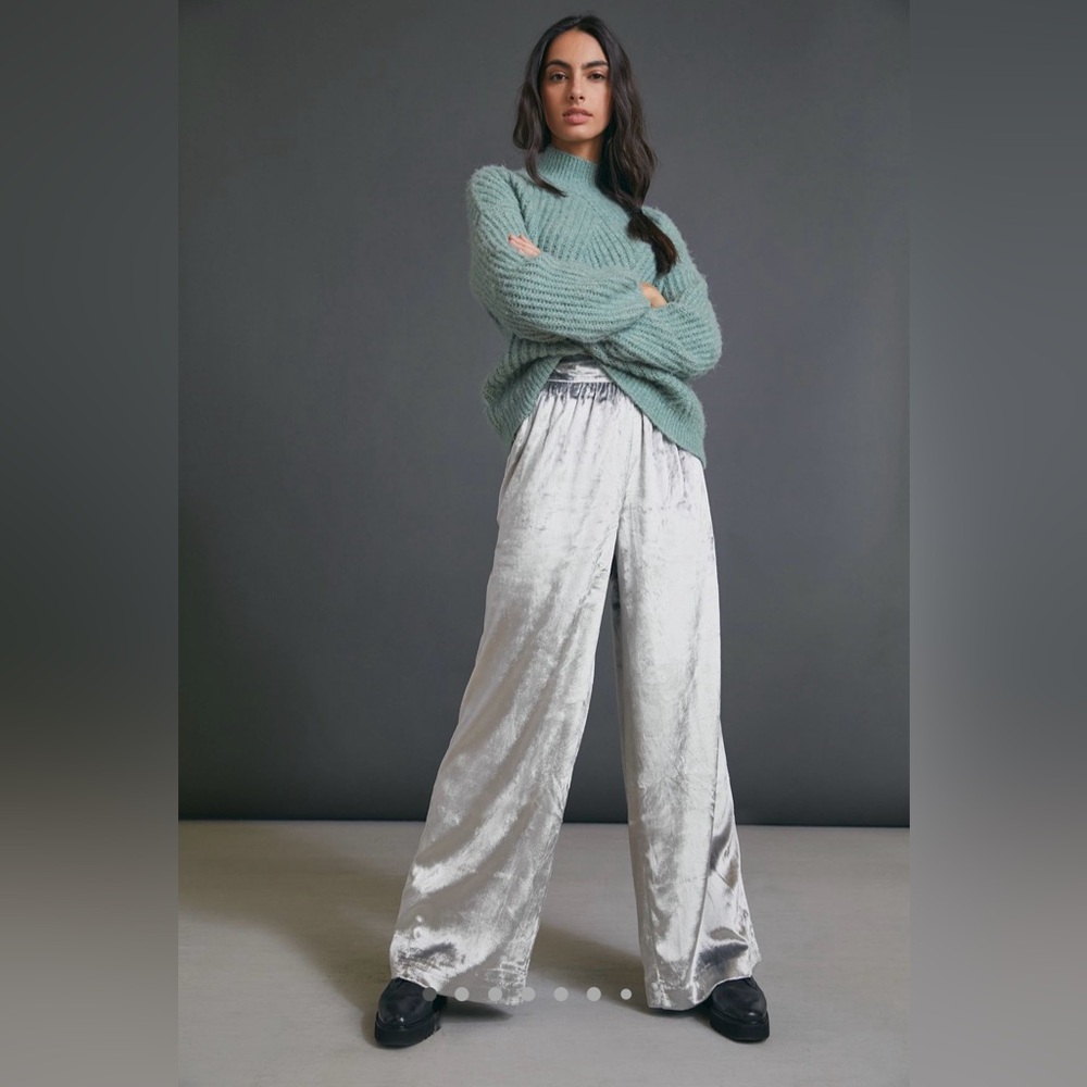 Anthropologie Maeve Anastacia Velvet Wide Legged Pants Size Extra Small